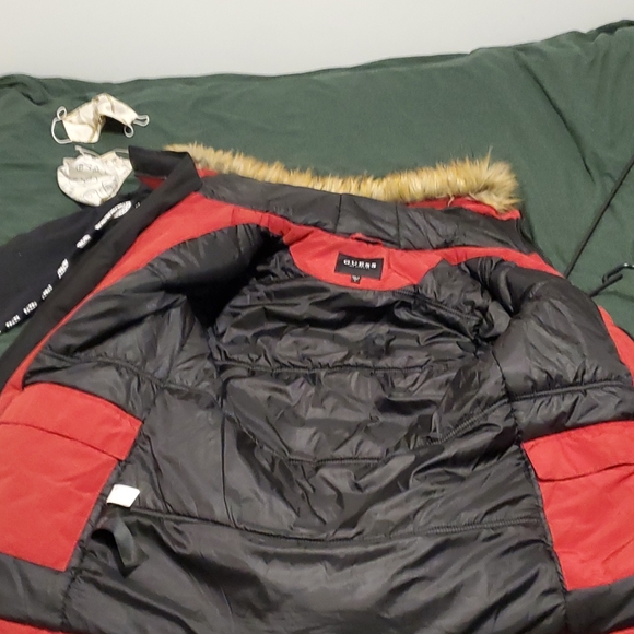 GUESS RedWinter Coat - Picture 4 of 4